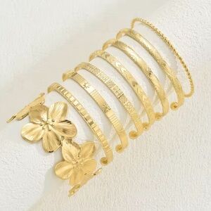 Golden Floral Bangle Bracelet Set